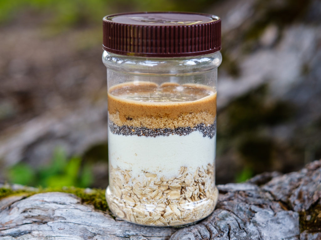 Do you like overnight oats for breakfast? This easy-to-prepare cold soak backpacking recipe is our version of overnight oats packed with nutrition to fuel your adventures. #backpackingmealideas #coldsoakhikingfood #coldbackpackingrecipes #nocookhikingfood #hikingfoodideas #overnightoats #backcountryfoodie