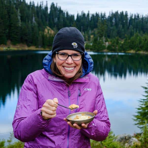 aaron cheesecake plate in hand at lake square